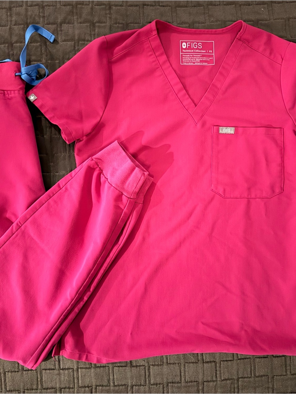 FIGS Zamora high waisted joggers in Raspberry  Sorbet